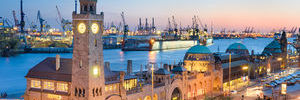 Landungsbrcken und Hafen in Hamburg